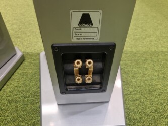 D110 Zuilspeakers 996641/996645 5
