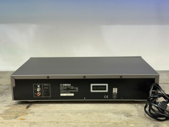 Compect Disc player cdx-396 Y086295WY 2